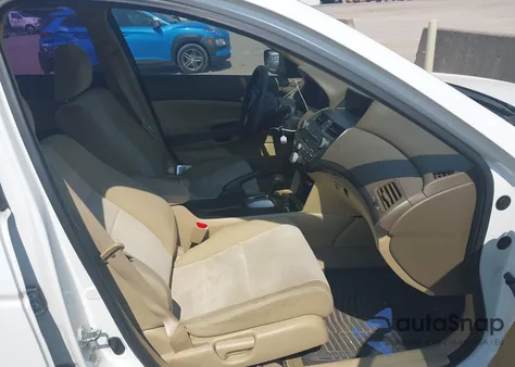 2010 Honda Accord 2.4 Lx-P из США, поврежденный, VIN 1HGCP2F43AA180425